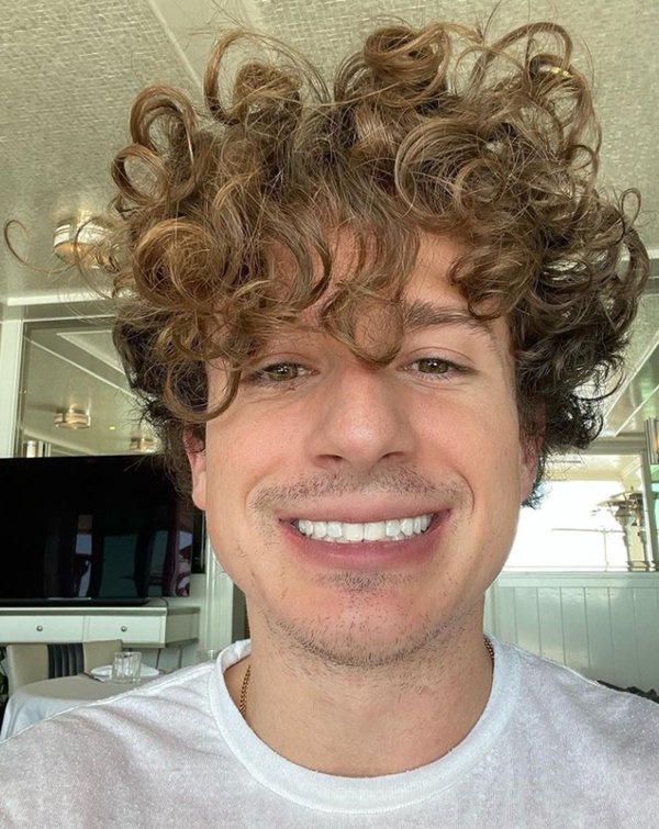 Charlie Puth Image